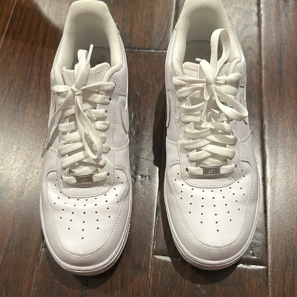 white air force ones size 9.5 men/ 11.5 women’s - Picture 3 of 6
